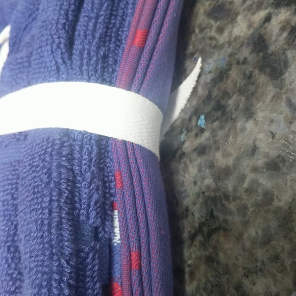 NWT PI DAY 😃 two kitchen pie themed towels - Picture 5 of 6